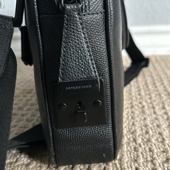 BURBERRY black leather LAPTOP BAG 11X14.5X2.5 in - Picture 12 of 14